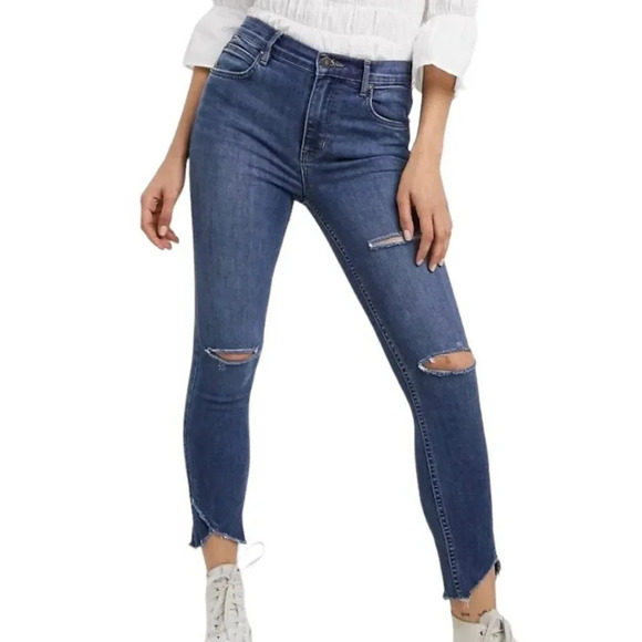 Free People We The Free Sunny Distressed Tulip Hem Jeans Cropped Size 31 Women's - Picture 1 of 11